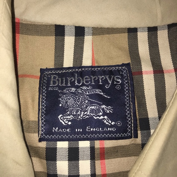 *Authentic* Burberry Wesminster Trench Coat - Picture 5 of 6